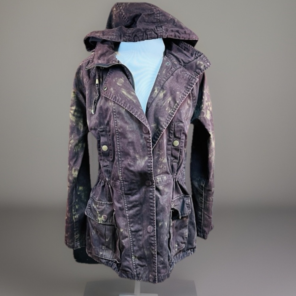 Willow and Clay brown tie-dye, hooded, cinch tie, cargo jacket